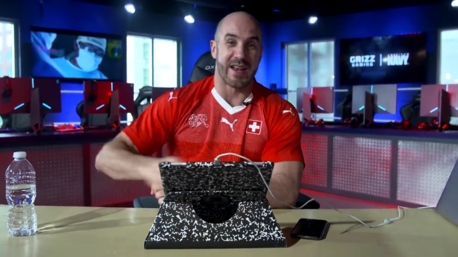 CESARO_OVERPOWERS_THE_EVIL_WITHIN_THE_RING__28At_Grizz_Gaming___29_-_Clash_With_Ce_mp40764.jpg
