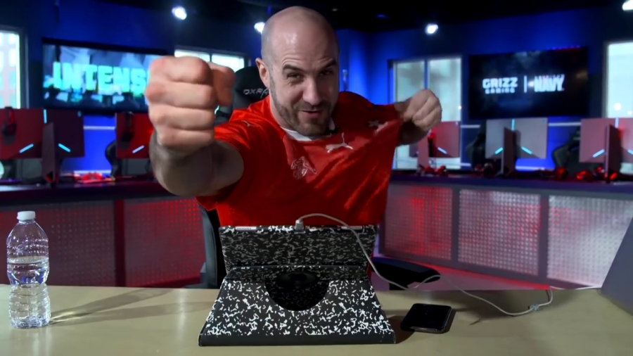 CESARO_OVERPOWERS_THE_EVIL_WITHIN_THE_RING__28At_Grizz_Gaming___29_-_Clash_With_Ce_mp40770.jpg