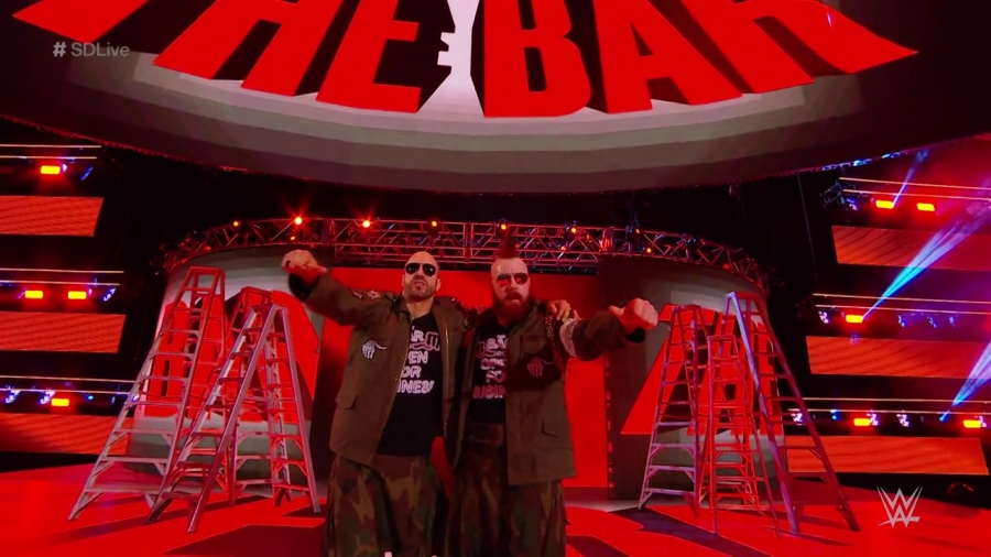 The_Bar_mp40034.jpg