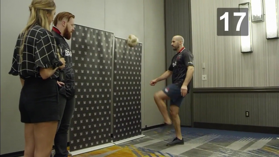 22The_Keep-Ups_Challenge_Caroline_Szwed_vs__The_Bar2122_mp40067.jpg