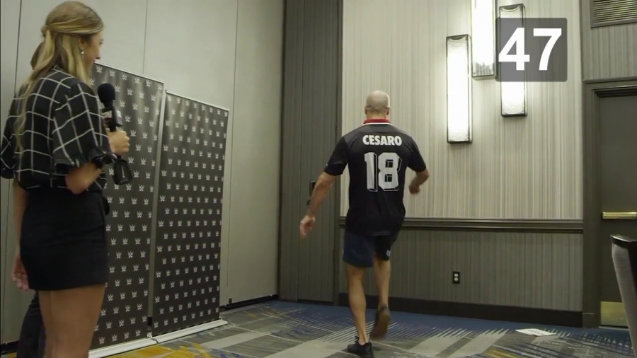 22The_Keep-Ups_Challenge_Caroline_Szwed_vs__The_Bar2122_mp40086.jpg