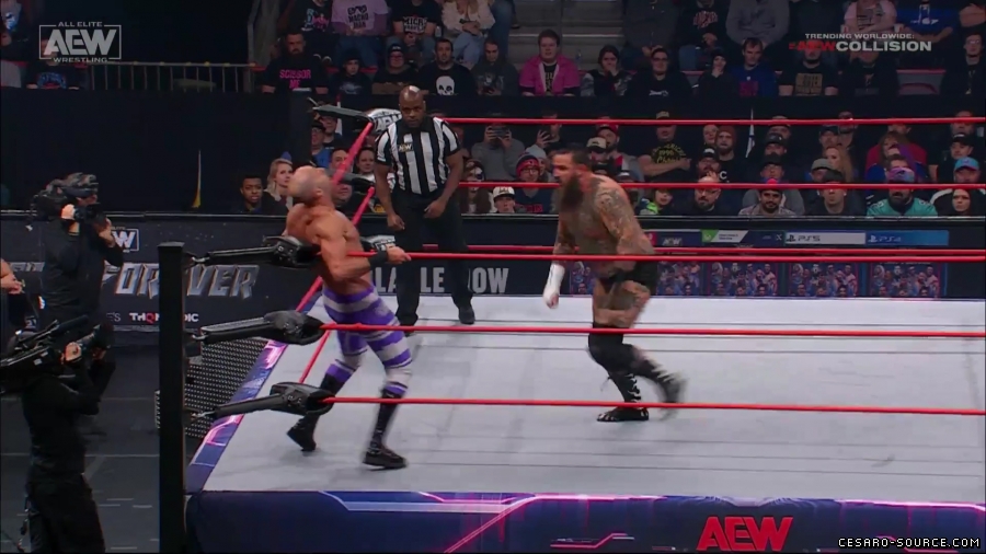 AEW_Collision_2023_12_02_1080p_WEB_h264-HEEL_mp40746.jpg