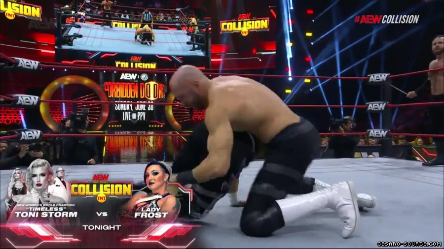 BCC_Collision_mp40286~0.jpg