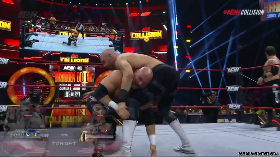 BCC_Collision_mp40289~0.jpg