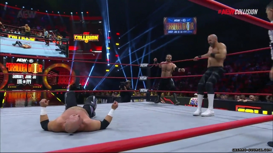 BCC_Collision_mp40389~2.jpg