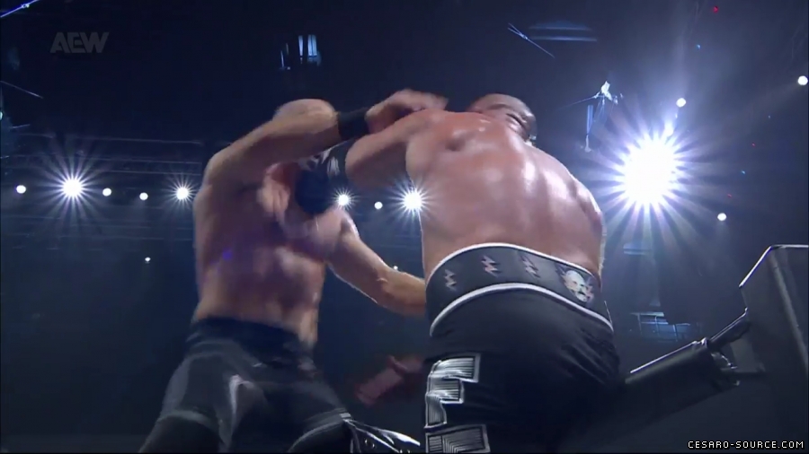 BCC_Collision_mp40870~0.jpg