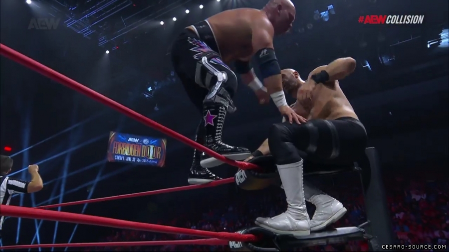 BCC_Collision_mp40985~2.jpg