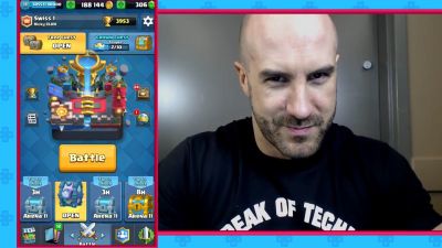 CESARO_dishes_pains___answers_your_CLASH_ROYALE_questions___2_--_UpUpDownDown_P_mp40042.jpg