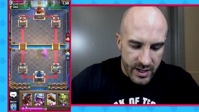 CESARO_dishes_pains___answers_your_CLASH_ROYALE_questions___2_--_UpUpDownDown_P_mp40347.jpg