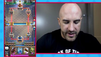 CESARO_dishes_pains___answers_your_CLASH_ROYALE_questions___2_--_UpUpDownDown_P_mp40366.jpg