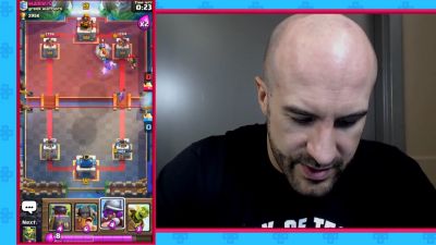 CESARO_dishes_pains___answers_your_CLASH_ROYALE_questions___2_--_UpUpDownDown_P_mp40397.jpg