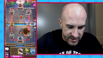 CESARO_dishes_pains___answers_your_CLASH_ROYALE_questions___2_--_UpUpDownDown_P_mp40607.jpg