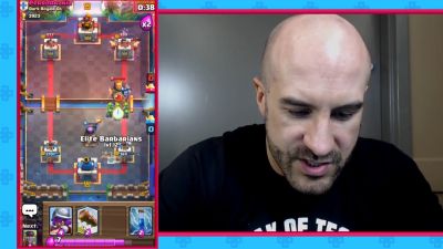 CESARO_dishes_pains___answers_your_CLASH_ROYALE_questions___2_--_UpUpDownDown_P_mp40616.jpg