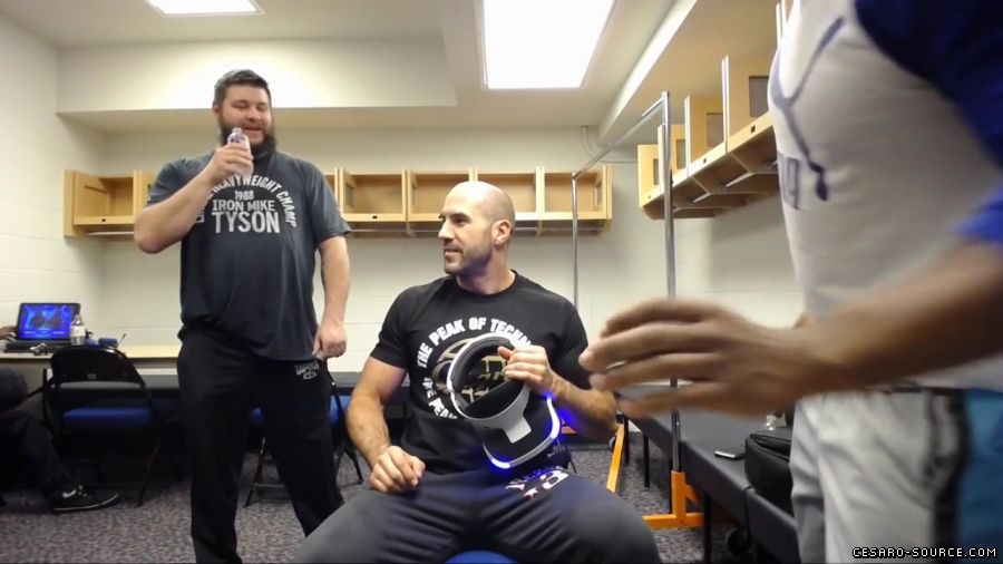 CESARO_plays_THE_LONDON_HEIST_VR_feat__KEVIN_OWENS__ROMAN_REIGNS___SAMI_ZAYN_--_mp40027.jpg