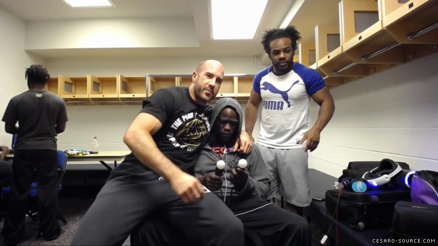 CESARO_plays_THE_LONDON_HEIST_VR_feat__KEVIN_OWENS__ROMAN_REIGNS___SAMI_ZAYN_--_mp40488.jpg
