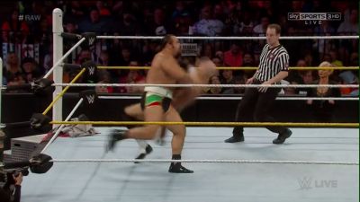 Cesaro-RAW_9-14-15_mp4_20150915_210353_383.jpg