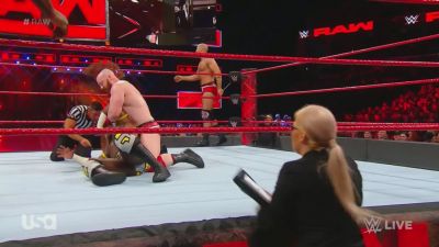 Cesaro_2_mp40449~0.jpg