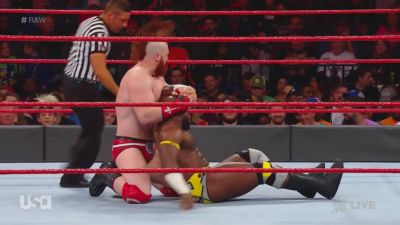 Cesaro_2_mp40451~0.jpg