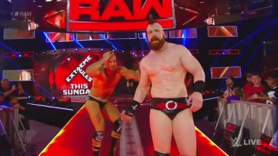 Cesaro_mp40850.jpg