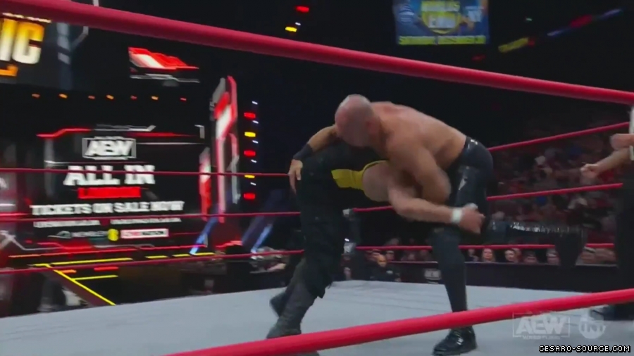 Claudio_Collision_mp41625.jpg