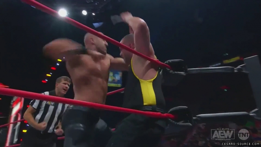 Claudio_Collision_mp42052.jpg