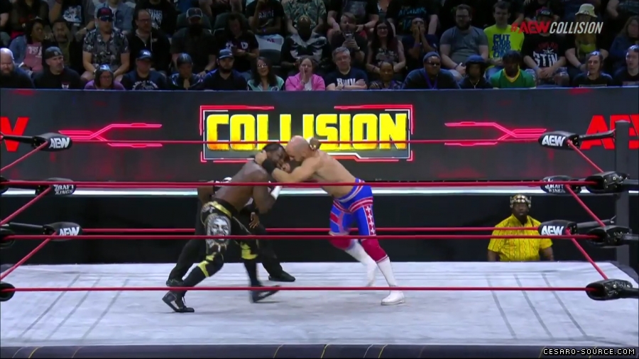 Claudio_Collision_mp42117~0.jpg