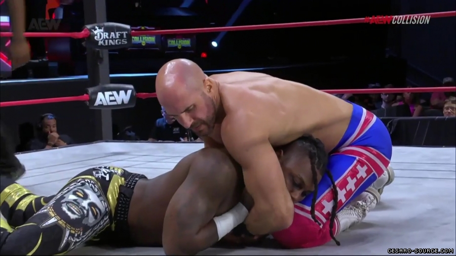 Claudio_Collision_mp42155~0.jpg
