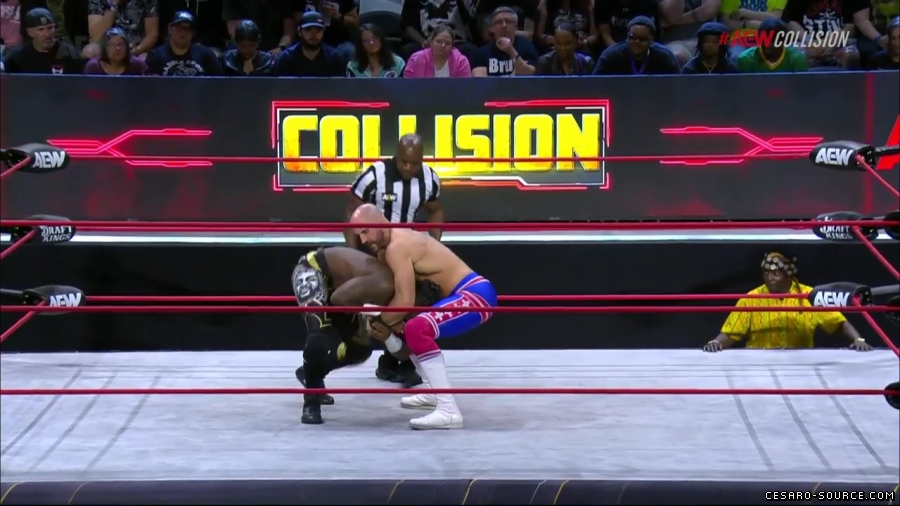 Claudio_Collision_mp42162~0.jpg