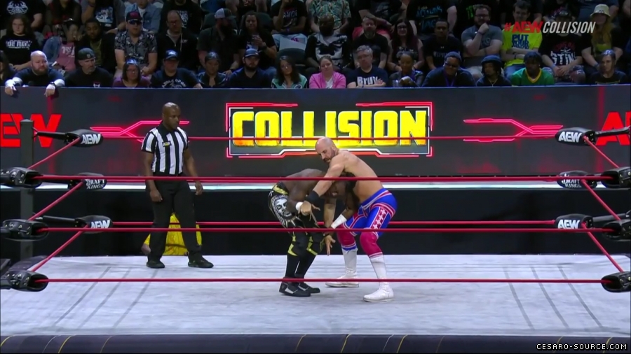 Claudio_Collision_mp42168~0.jpg
