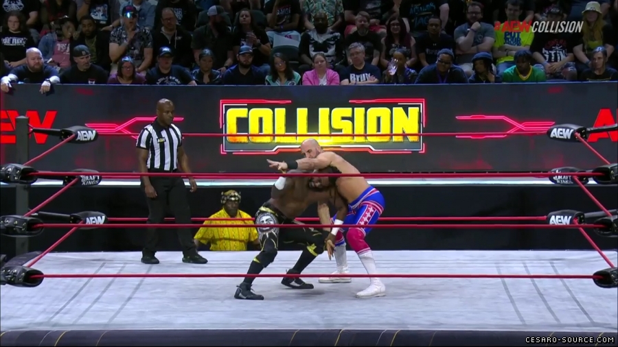 Claudio_Collision_mp42169~0.jpg