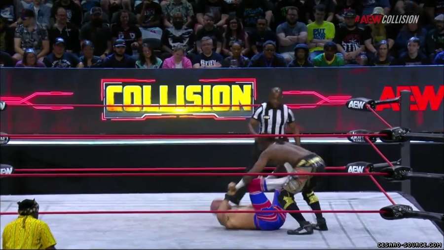 Claudio_Collision_mp42214.jpg