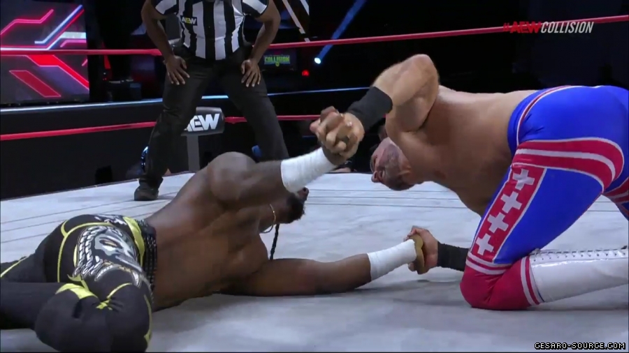 Claudio_Collision_mp42233.jpg
