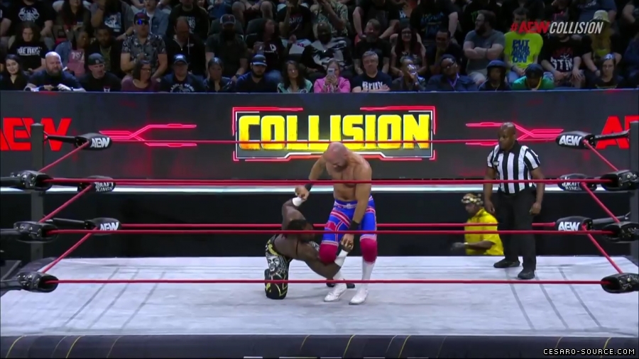 Claudio_Collision_mp42242.jpg