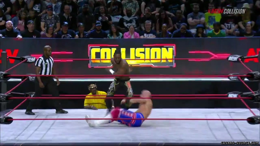 Claudio_Collision_mp42277.jpg