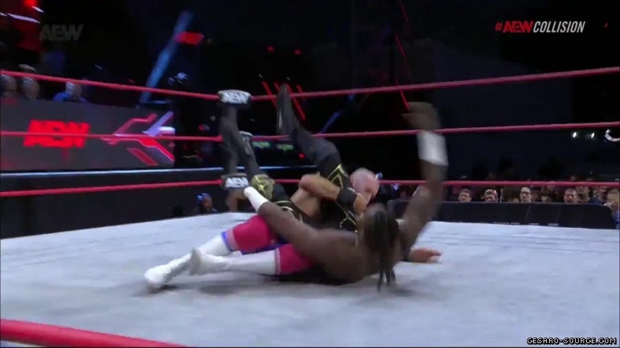 Claudio_Collision_mp42279.jpg