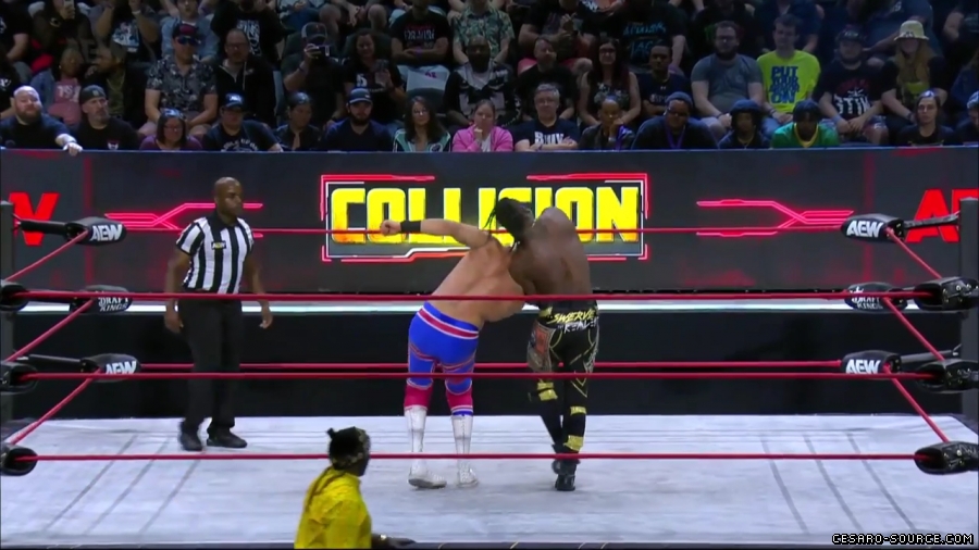 Claudio_Collision_mp42381.jpg