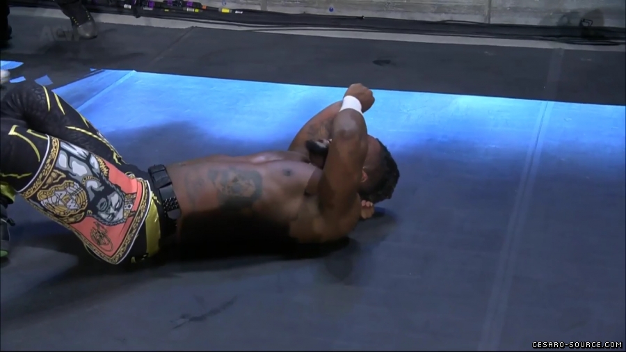 Claudio_Collision_mp42522~0.jpg