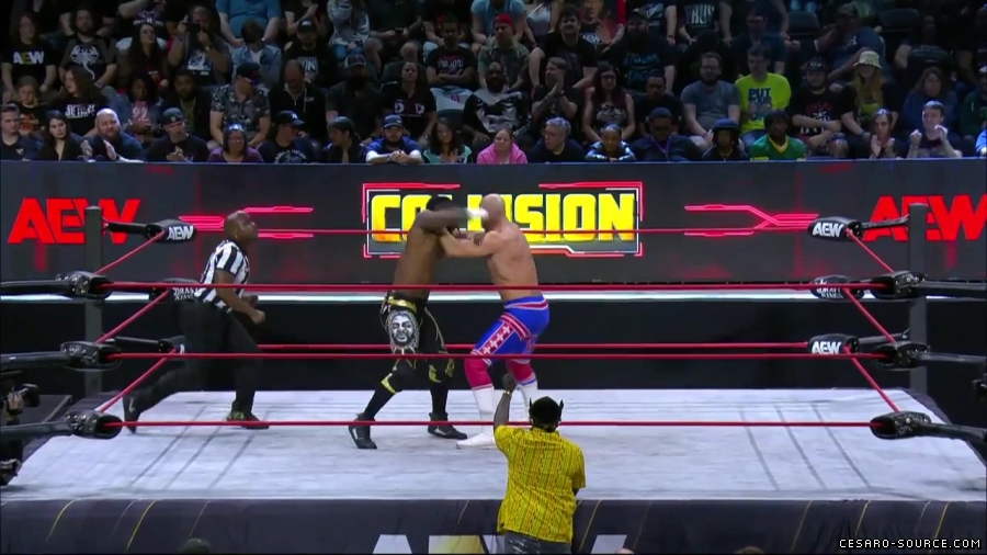 Claudio_Collision_mp42624~0.jpg