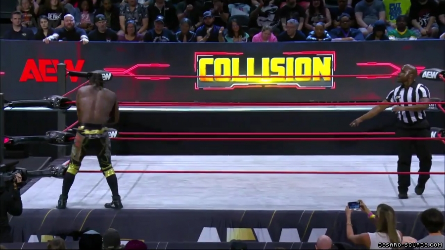 Claudio_Collision_mp42697.jpg