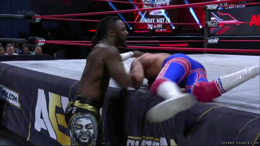 Claudio_Collision_mp42707~0.jpg
