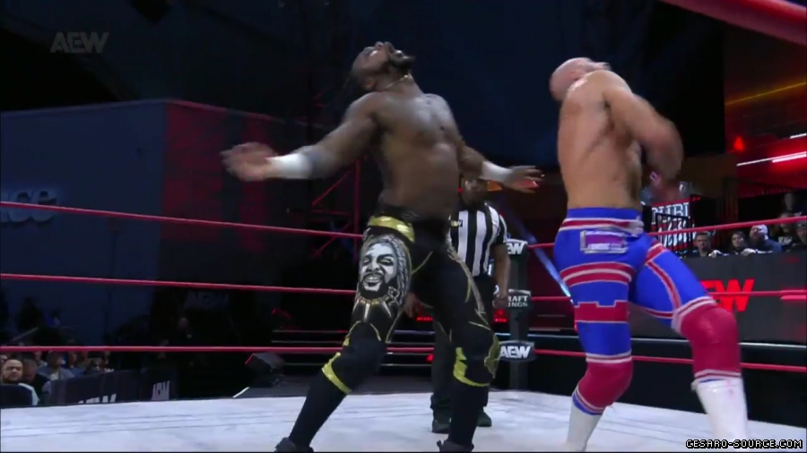 Claudio_Collision_mp42730~0.jpg