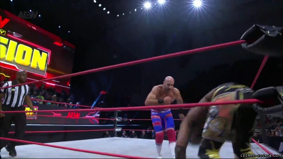 Claudio_Collision_mp42740~0.jpg