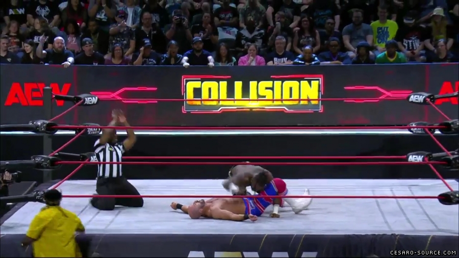 Claudio_Collision_mp42744~0.jpg