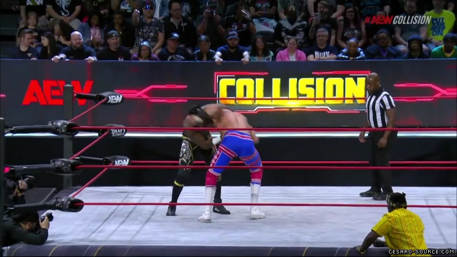 Claudio_Collision_mp42786~0.jpg