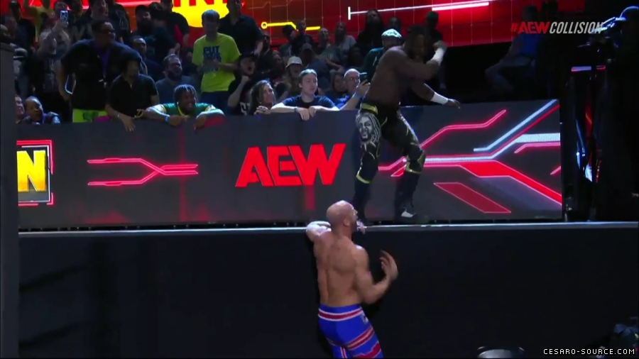 Claudio_Collision_mp42838~0.jpg