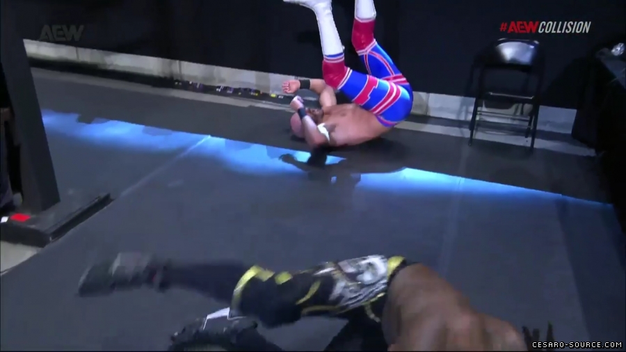 Claudio_Collision_mp42847~0.jpg