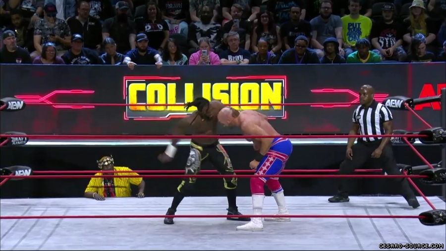 Claudio_Collision_mp42958~0.jpg