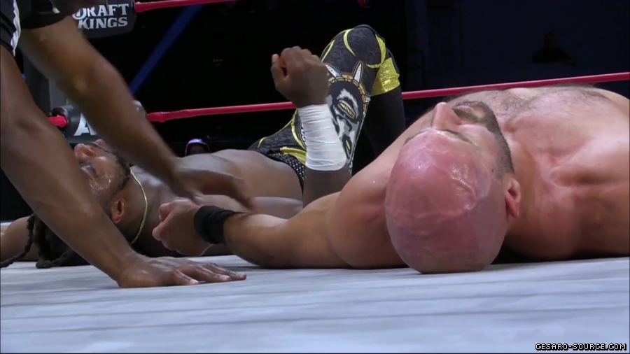 Claudio_Collision_mp42978~0.jpg