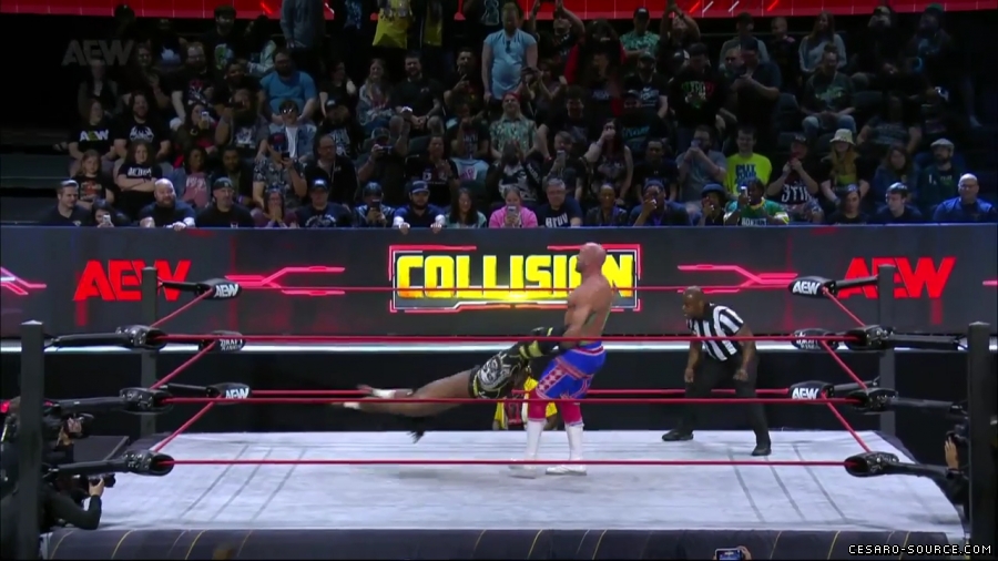 Claudio_Collision_mp43082.jpg