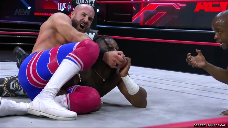 Claudio_Collision_mp43137.jpg